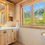 度假居 With Rhododendron Garden Near Ålgård