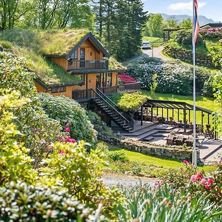 Prázdninový dům With Rhododendron Garden Near *